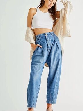 Free People Sawyer Pull On Boyfriend Jeans
